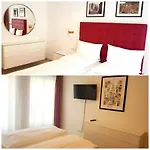 Aparthotel Viktoria 1 - - Center 4*
