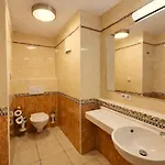 Aparthotel Viktoria 1 - - Center 4*