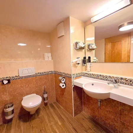 Aparthotel Viktoria 1 - - Center 4*