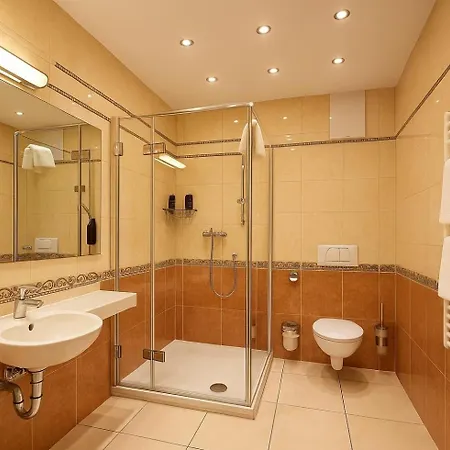 Viktoria 1 - - Center