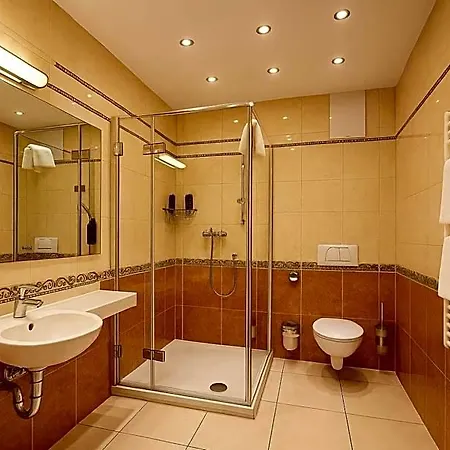 Viktoria 1 - - Center 4* Ингольштадт