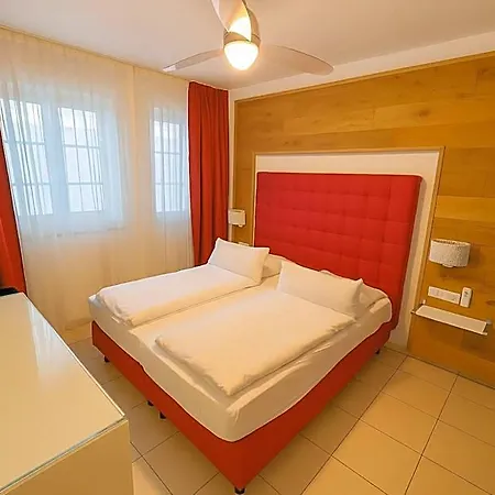 Hotel apartamentowy Viktoria 1 - - Center Ingolstadt