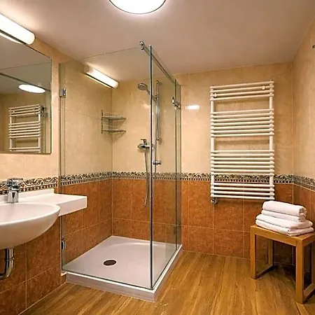 Viktoria 1 - - Center Апарт-отель Ингольштадт